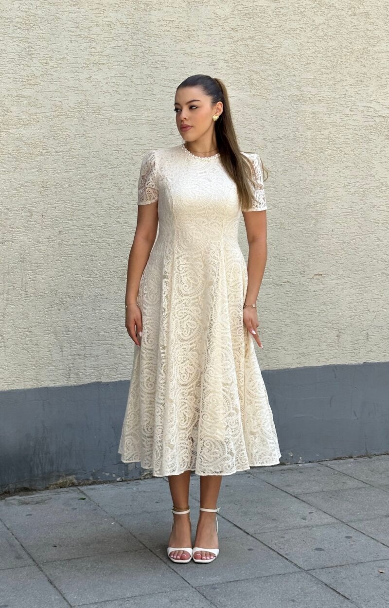 Fustan "Lace Elegance"