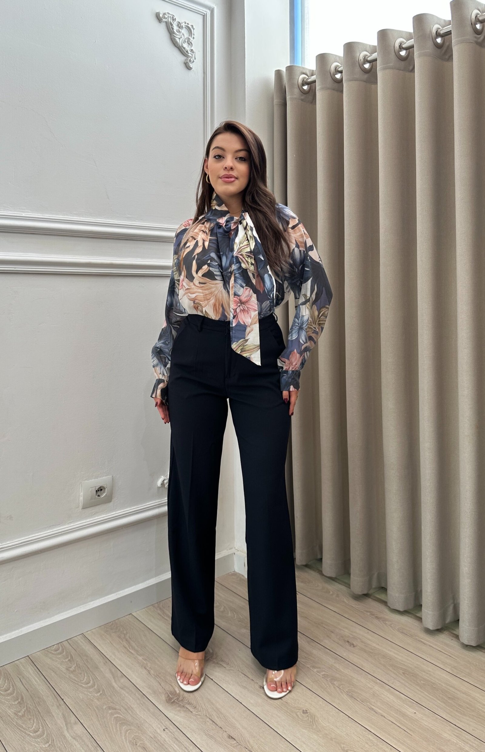 Pantallona klasike prerje e drejte