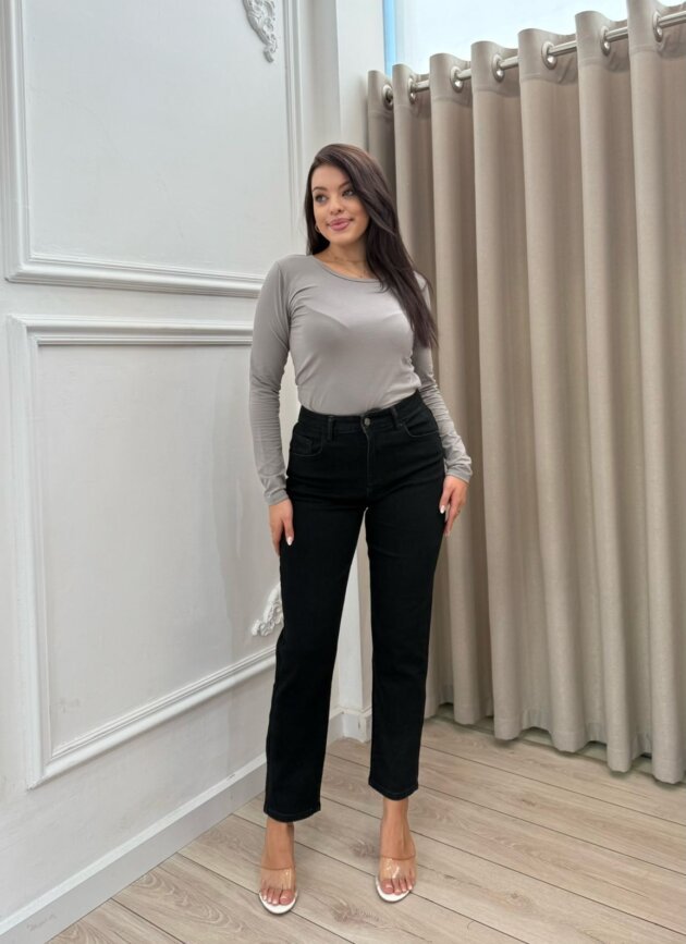 Xhinse te zeza mom fit me bel te larte