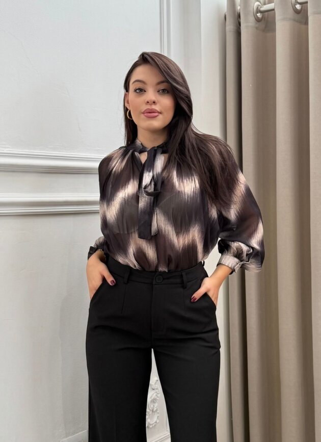 Kemishe elegante me fjongo dhe menge te fryra