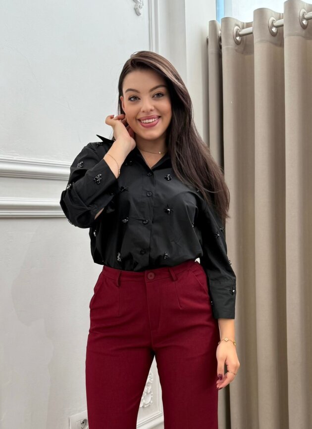 Kemishe klasike me detaje dekorative