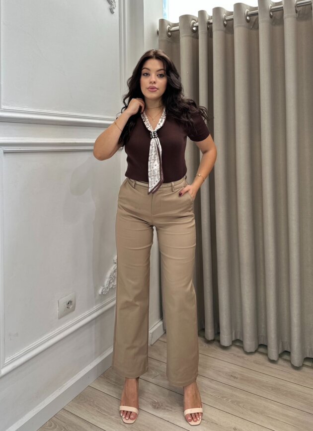 Pantallona klasike me prerje te drejte