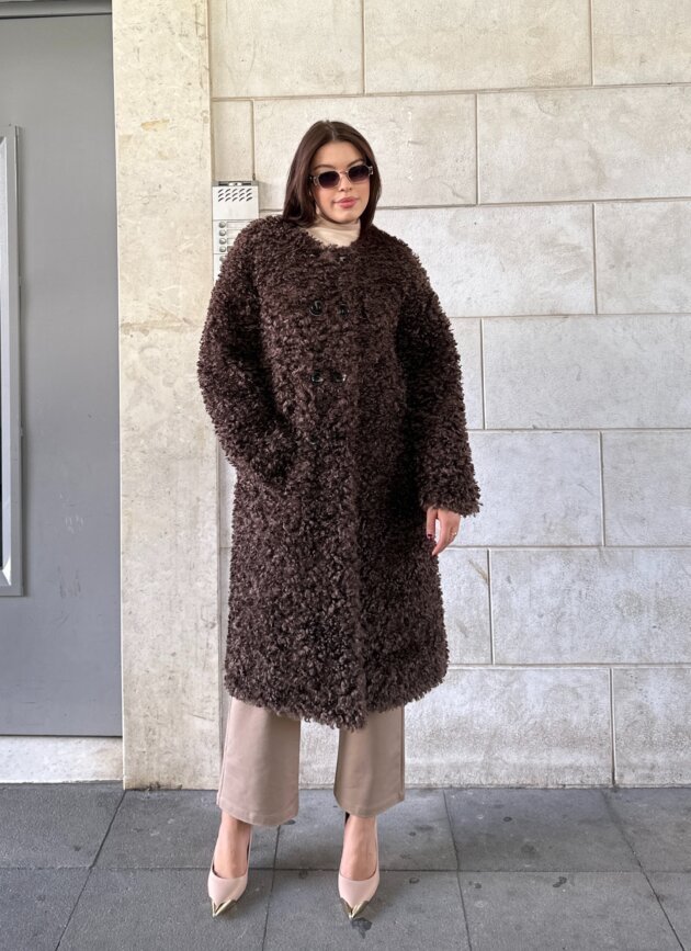 Pellush curly i gjate