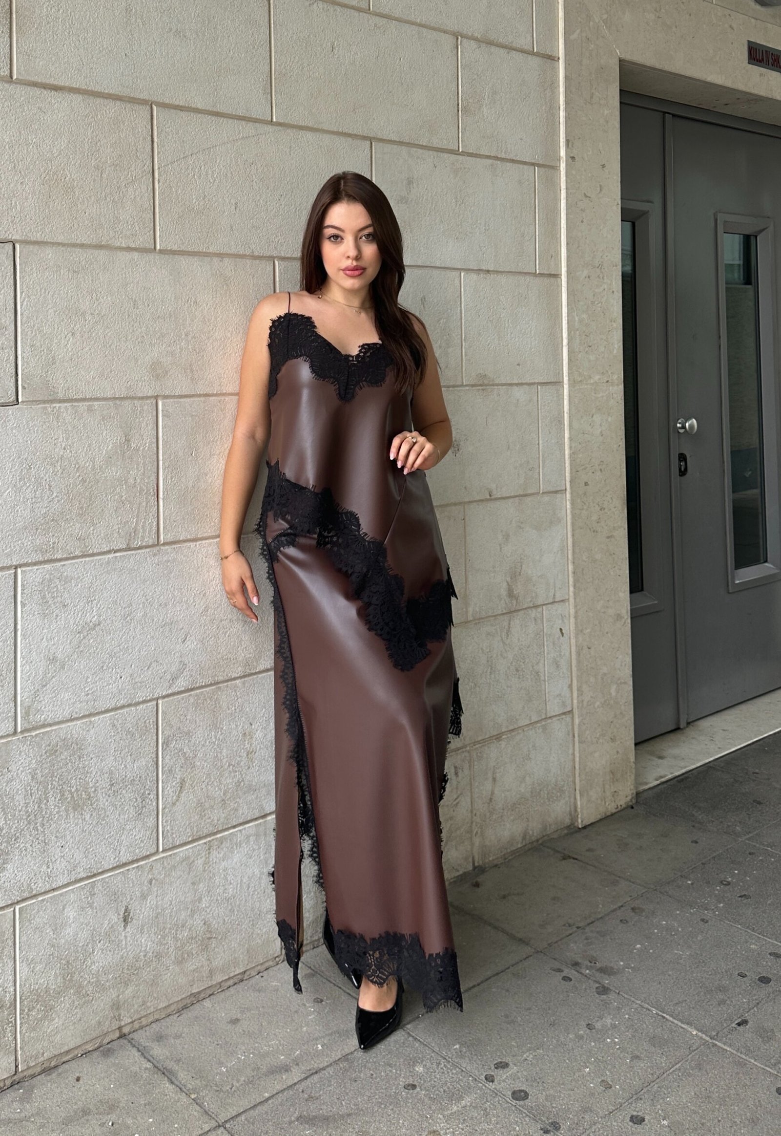 Set Lekure Me Kanatiere Dhe Fund - Image 4