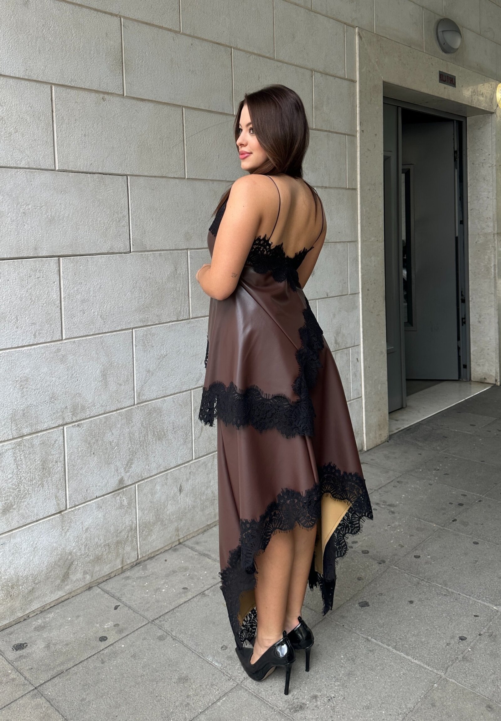 Set Lekure Me Kanatiere Dhe Fund - Image 3