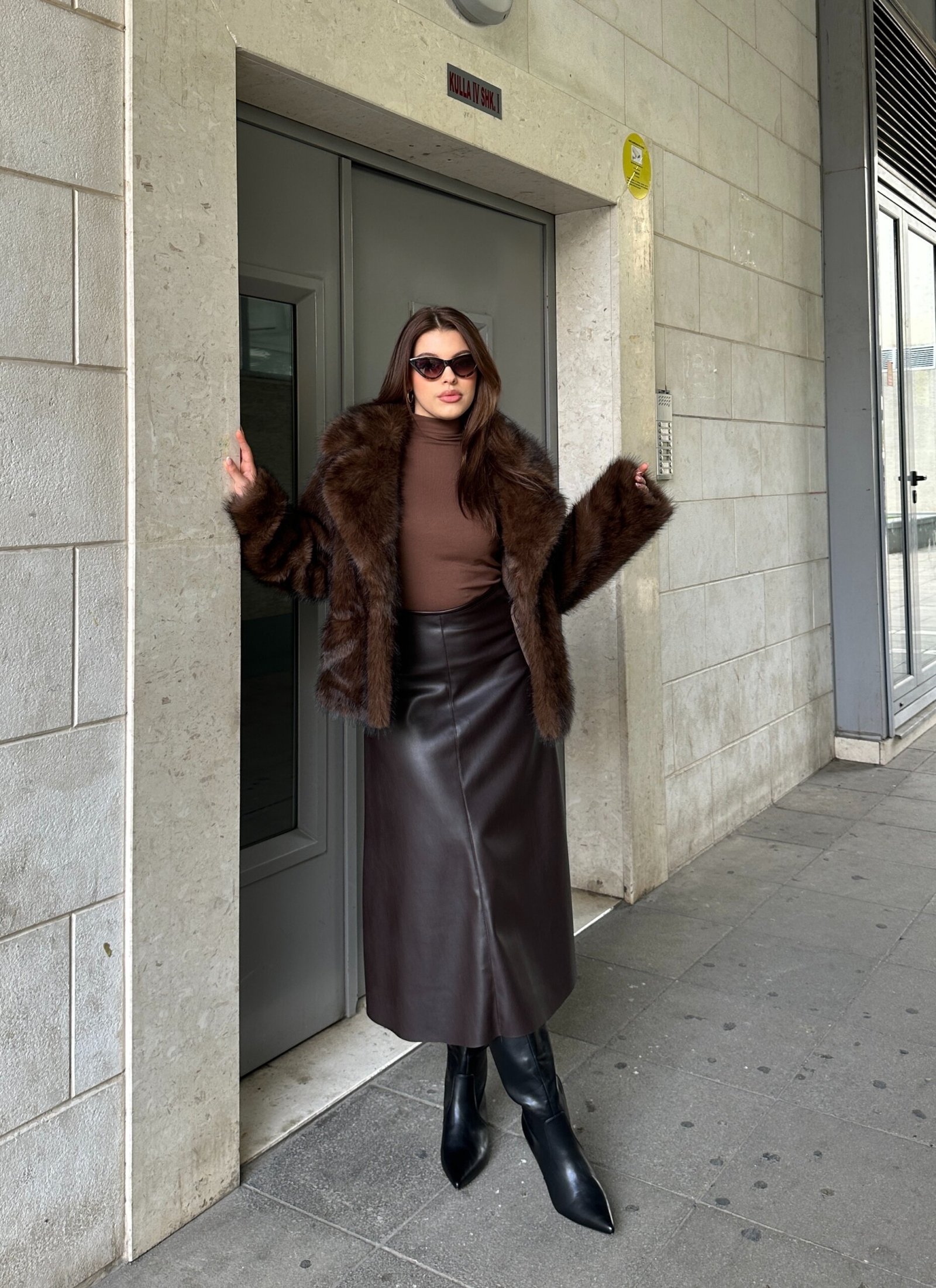 Pellushi Me Jake Te Gjere - Image 2