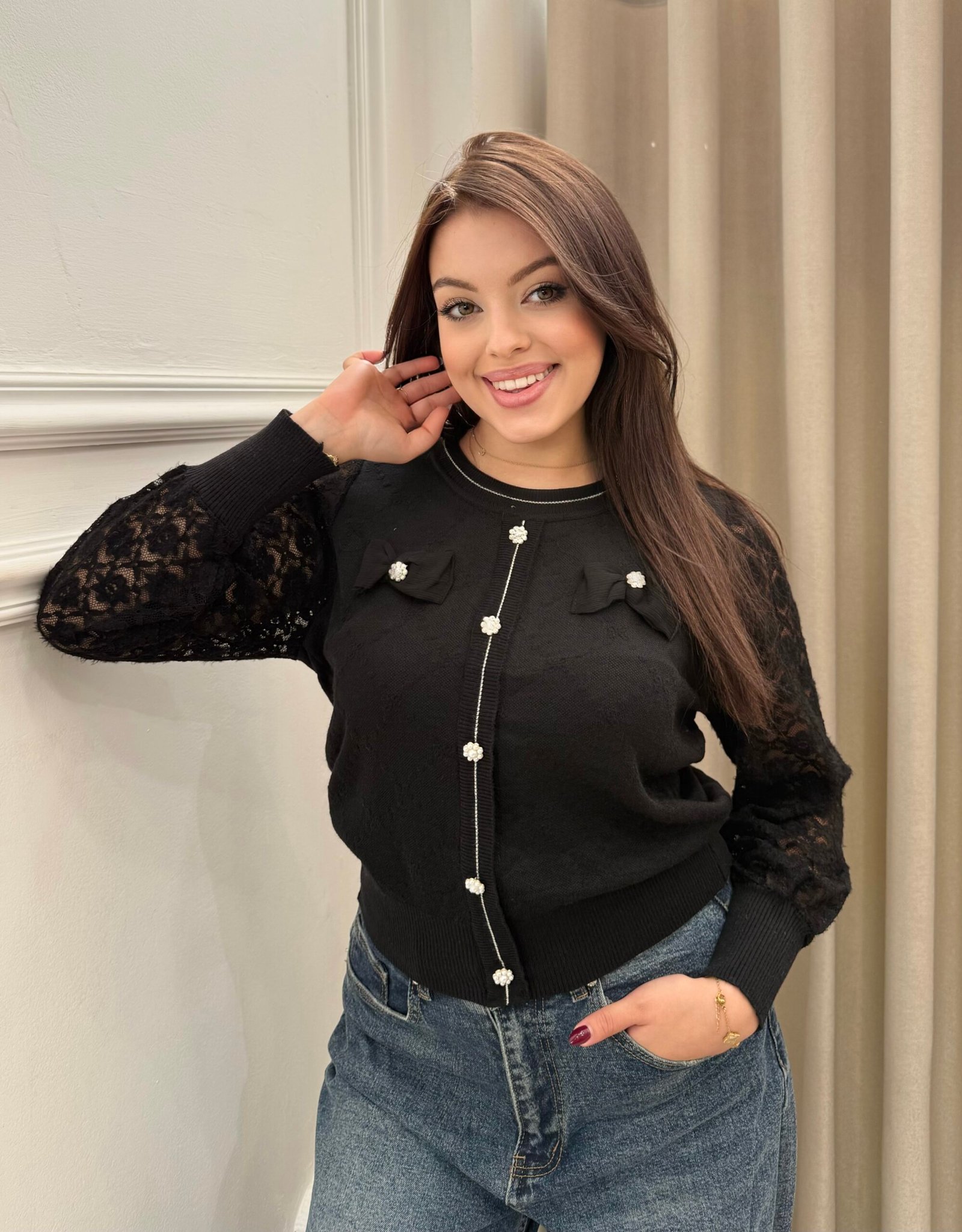 Bluze deve me menge dantelle dhe dekor me fjongo - Image 2