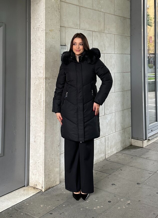 Xhup I Gjate Me Kapuc