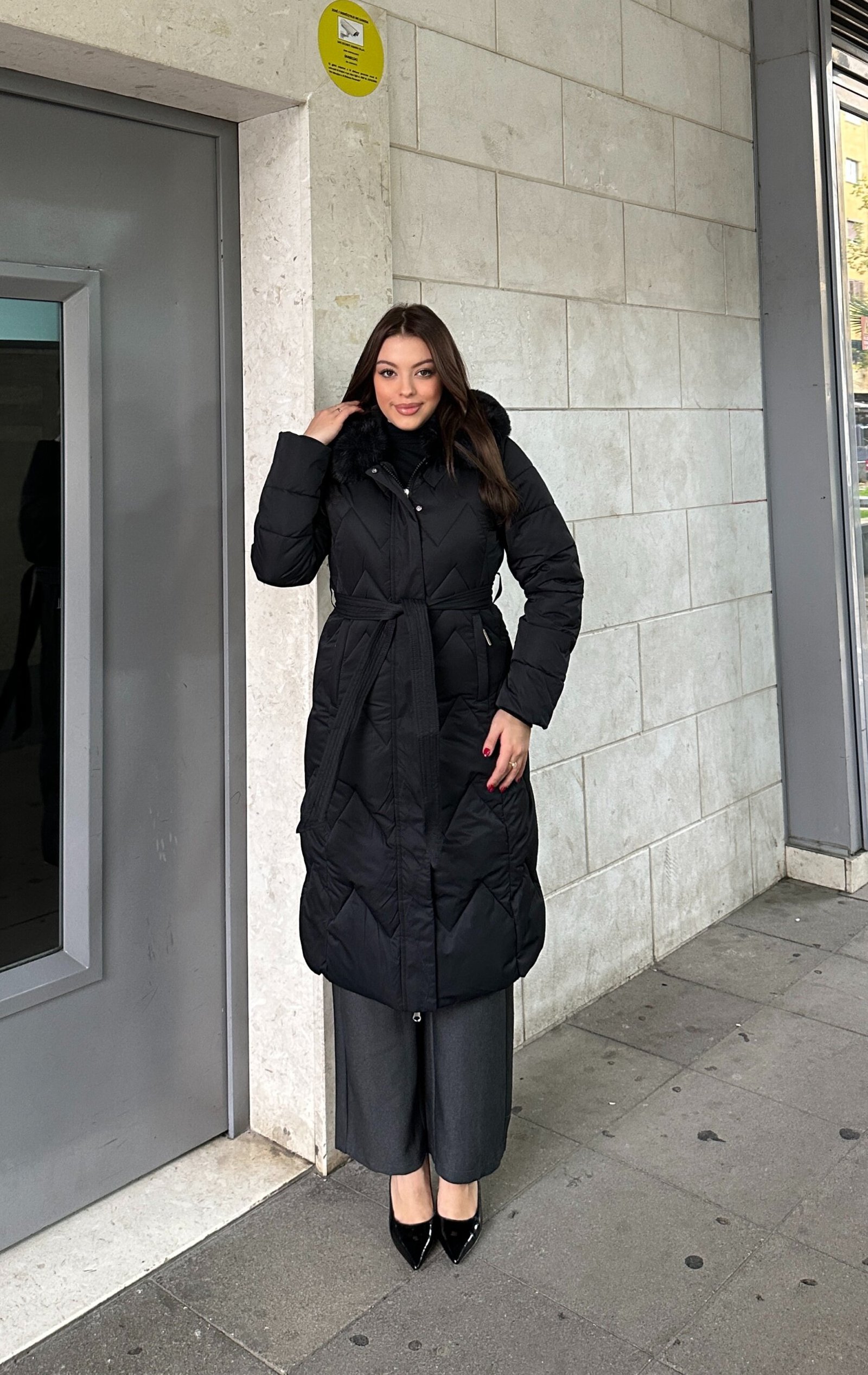 Xhup I Gjate Me Kapuc Me Push - Image 2