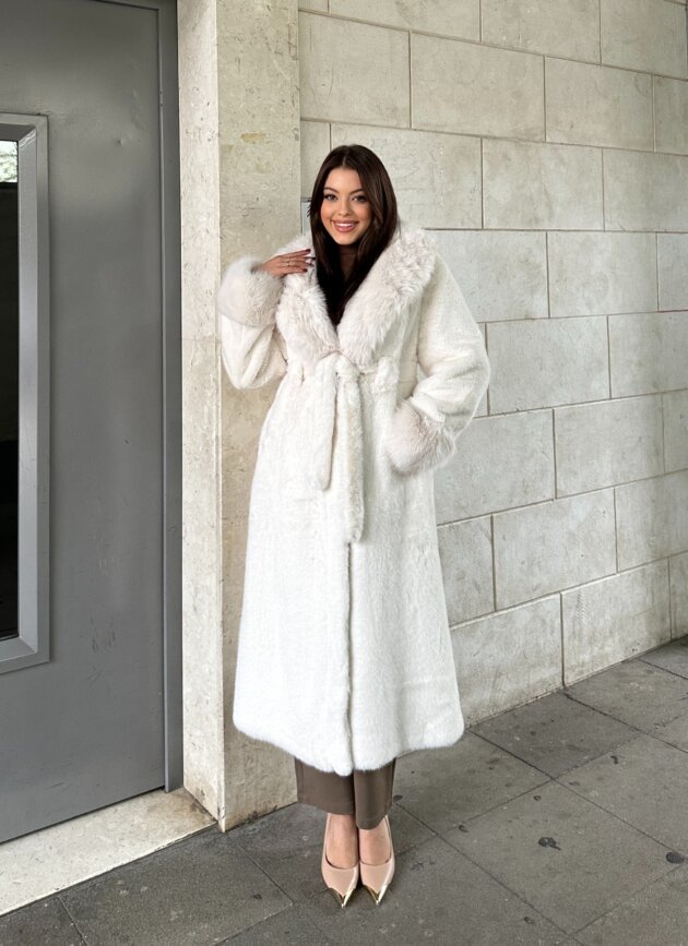 Pellush Glam Me Jake Dhe Menge Te Plota