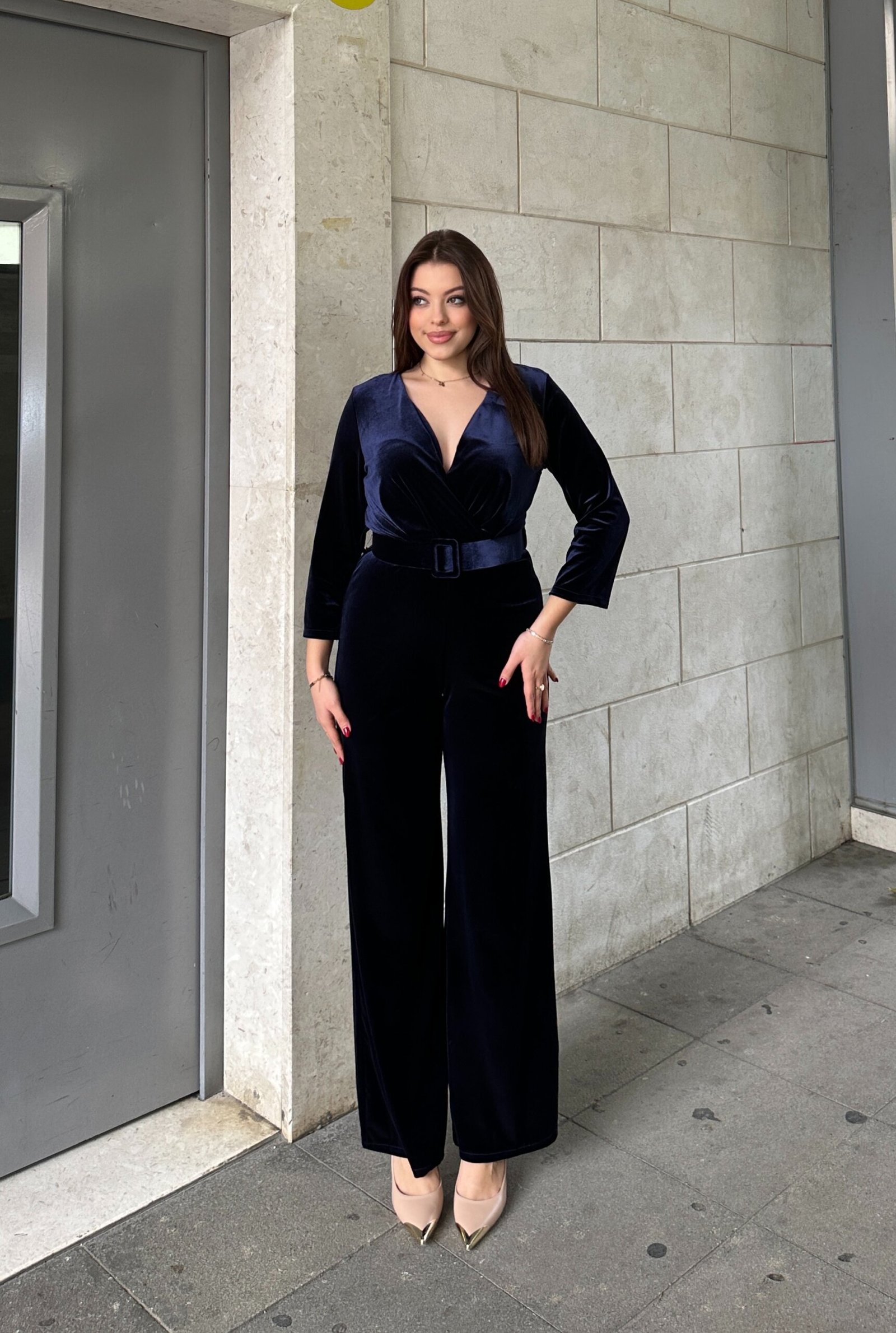 Jumpsuit Kadife Me Dekolte - Image 3