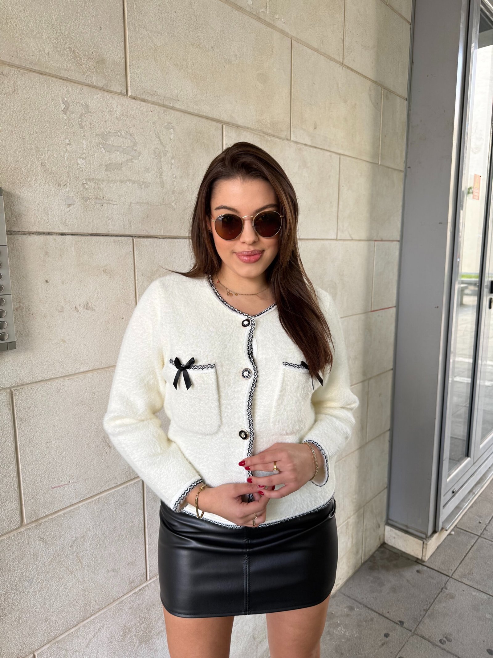 Xhakete Deve Me Xhepa Dhe Detaje Dekorative