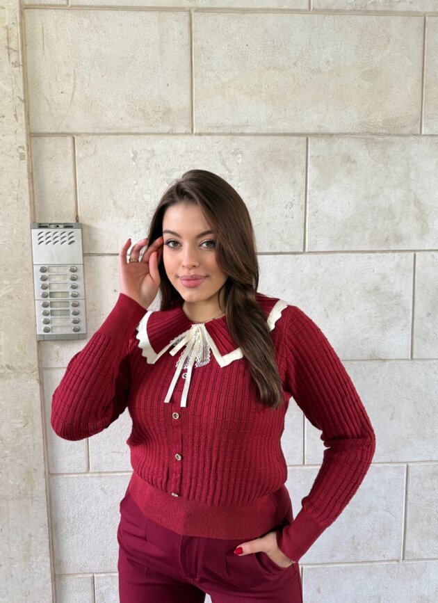 Triko Me Jak Dekorativ Dhe Dantelle