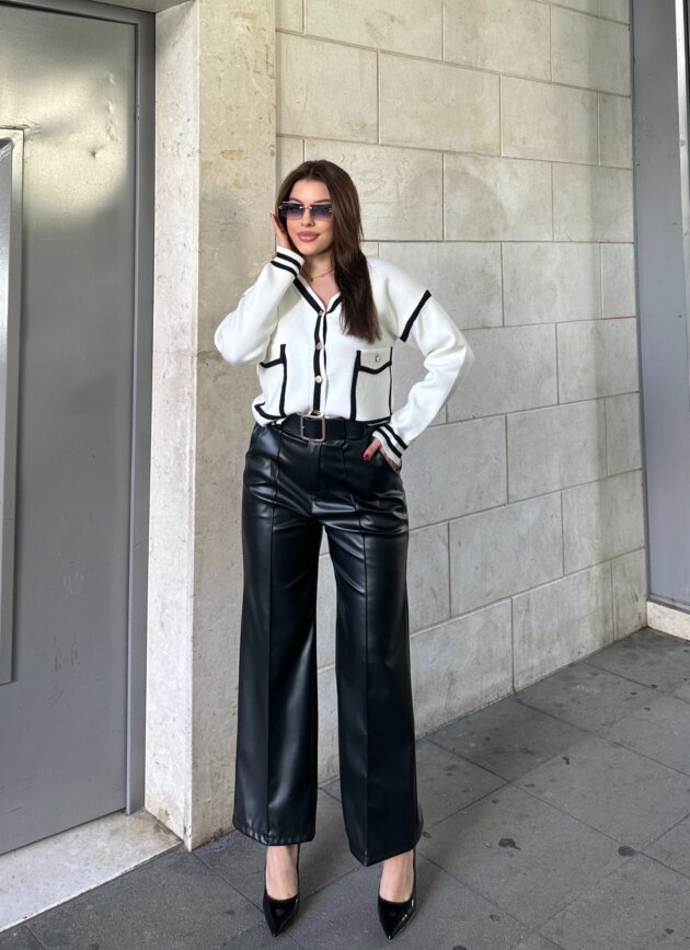 Pantallona Lekure Me Model Te Drejte