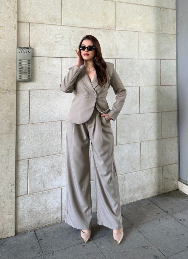 Set Me Xhakete Dopio Kopse Dhe Pantallona Te Gjera