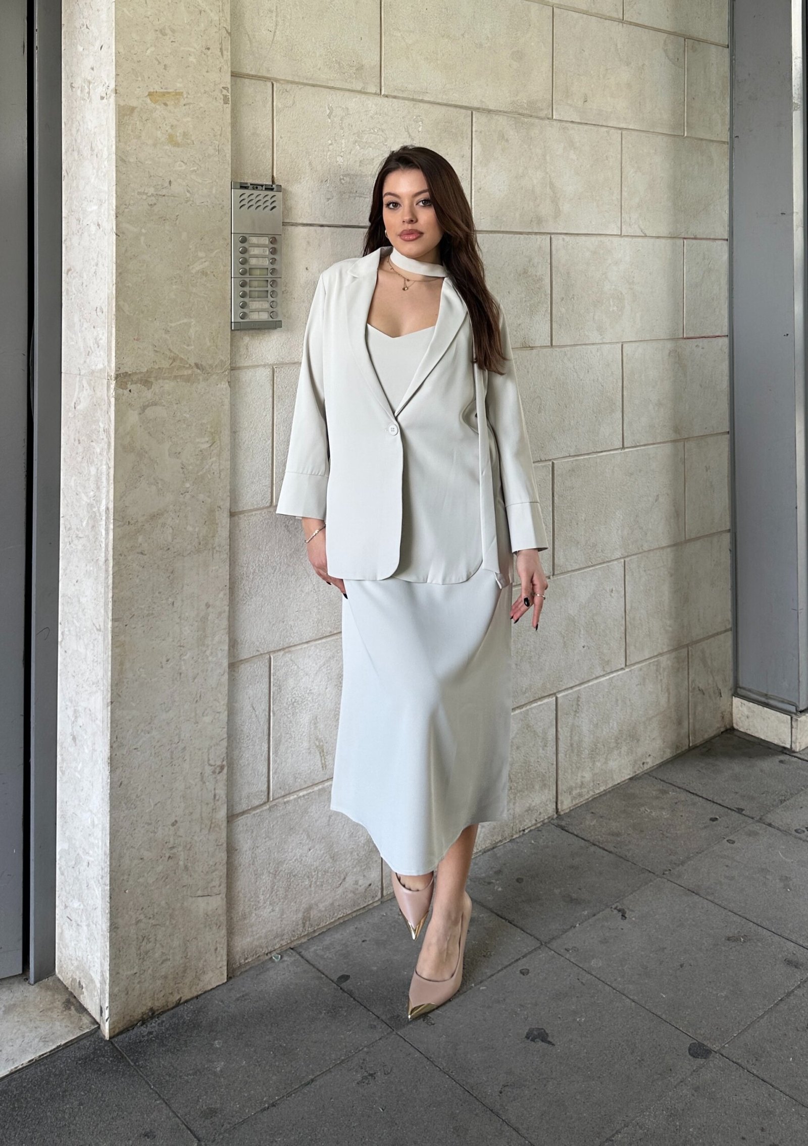 Fustan Midi Me Xhakete Me Prerje Klasike - Image 2