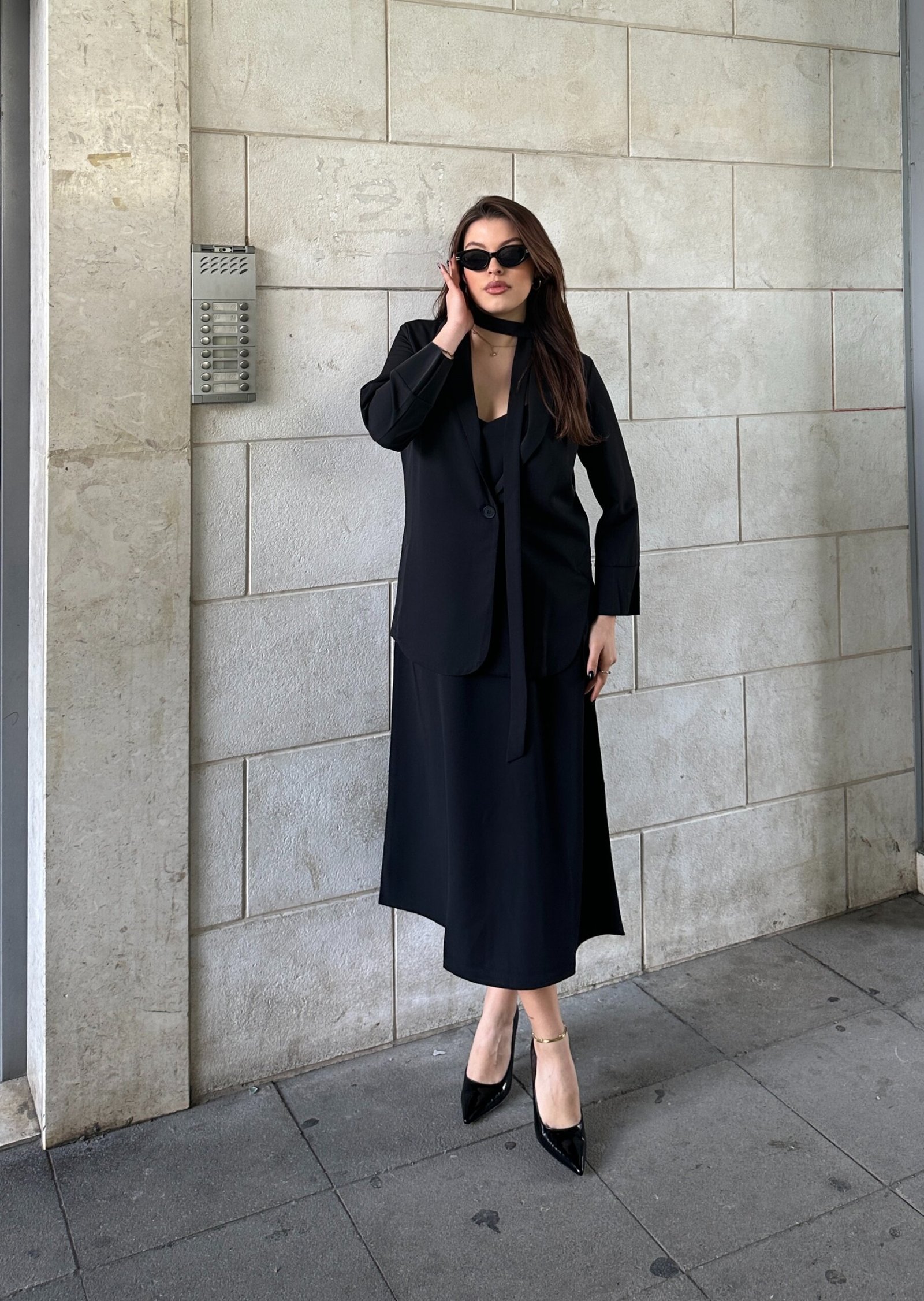 Fustan Midi Me Xhakete Me Prerje Klasike - Image 4