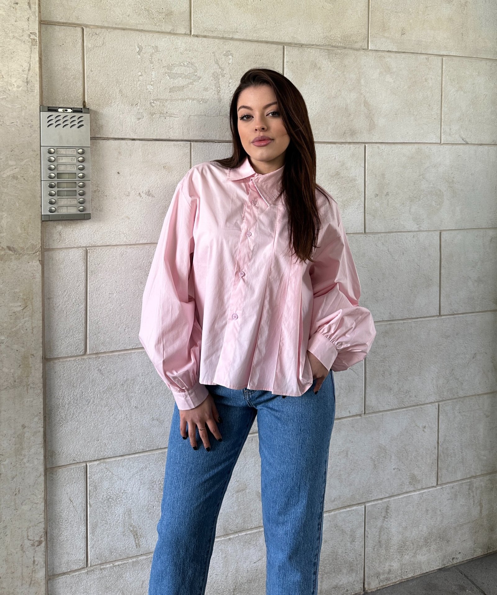 Kemishe Oversize Me Prerje Te Lirshme - Image 2