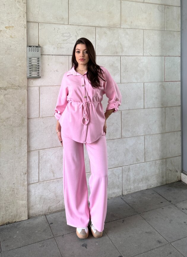 Set Sportiv Me Kemishe Dhe Pantallona Te Gjera