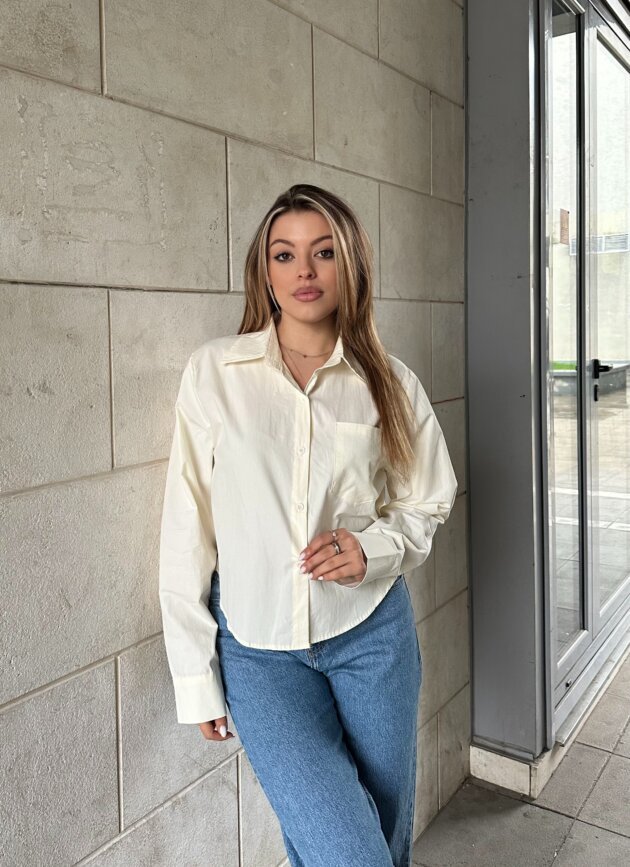 Kemishe E Shkurter Me Prerje Oversize Dhe Xhep