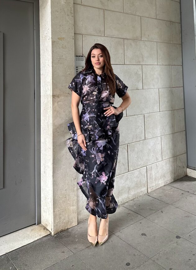 Set Kemishe Me Fund Me Print Lulesh Dhe Detaje Volane