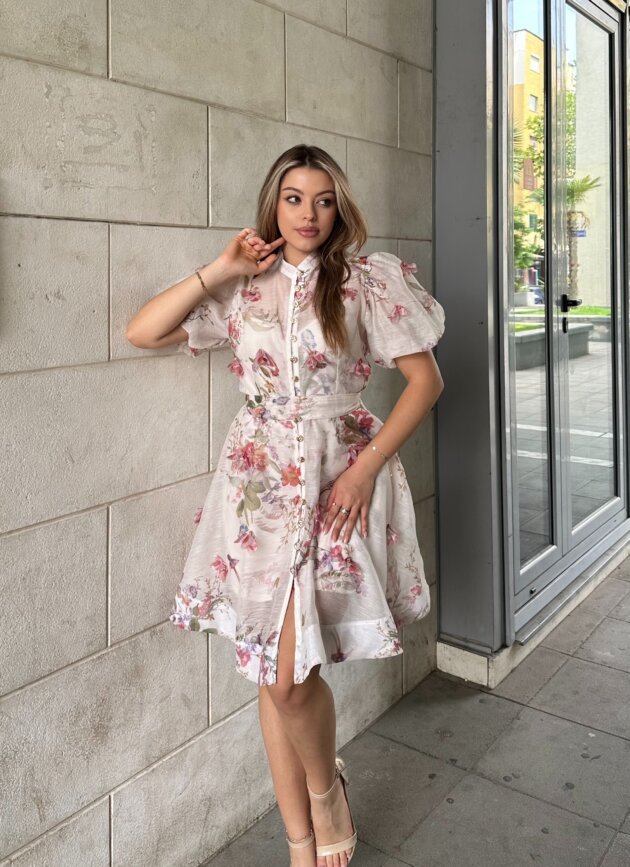 Fustan Me Print Floral Dhe Menga Te Fryra – I Shkurter
