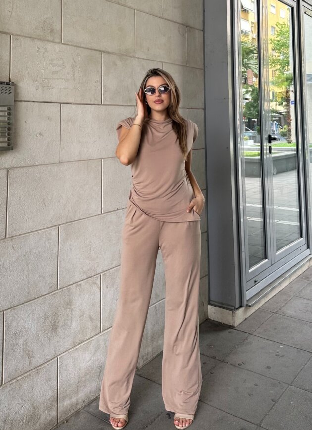 Set Me Pantallona Dhe Bluze Me Pala – Casual